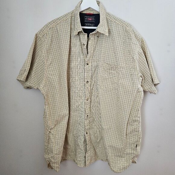 Wrangler Shirt Button Down Light Yellow Plaid Short Sleeve Wrinkle Resist Casual - Picture 11 of 11